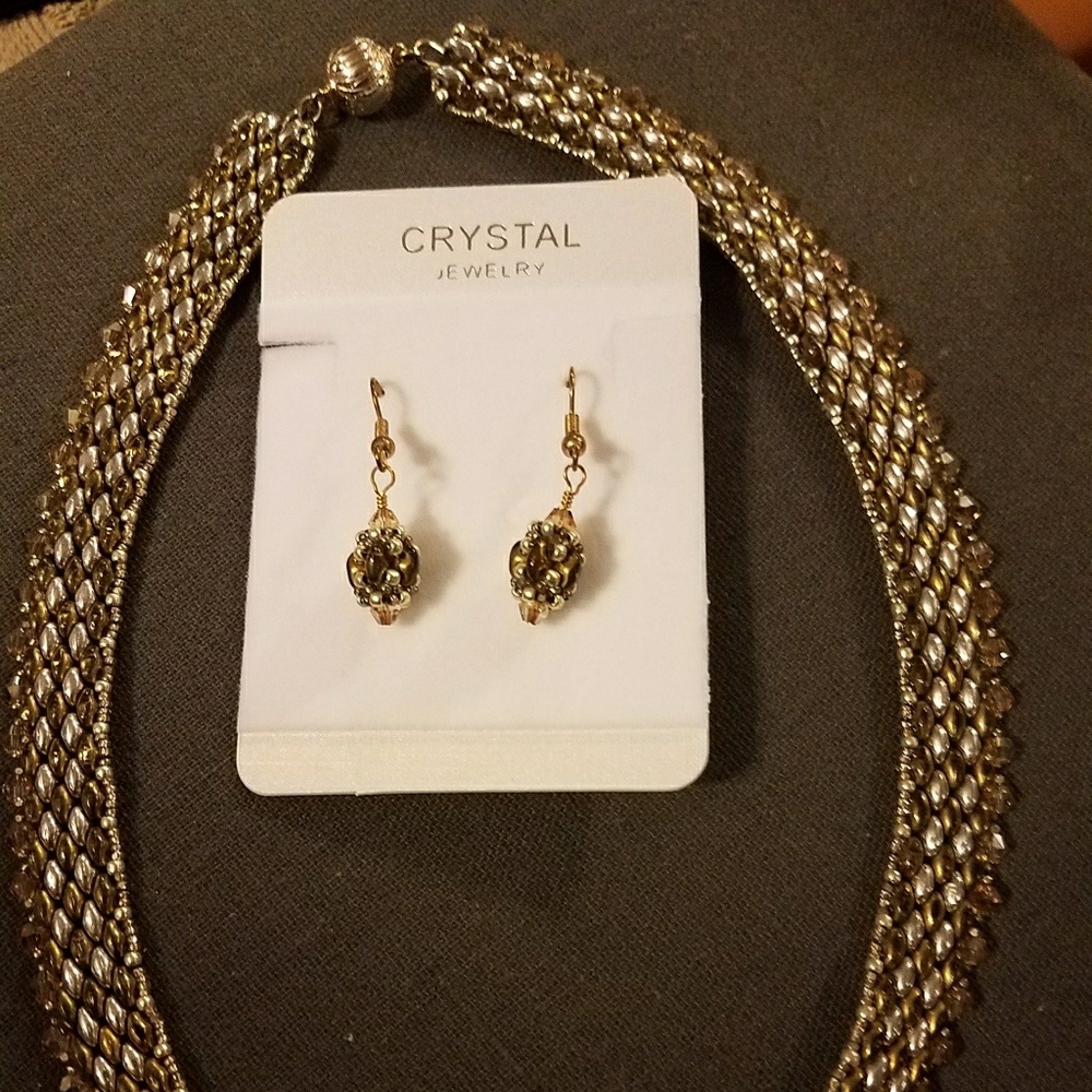 Elegant Necklace & Earring Set